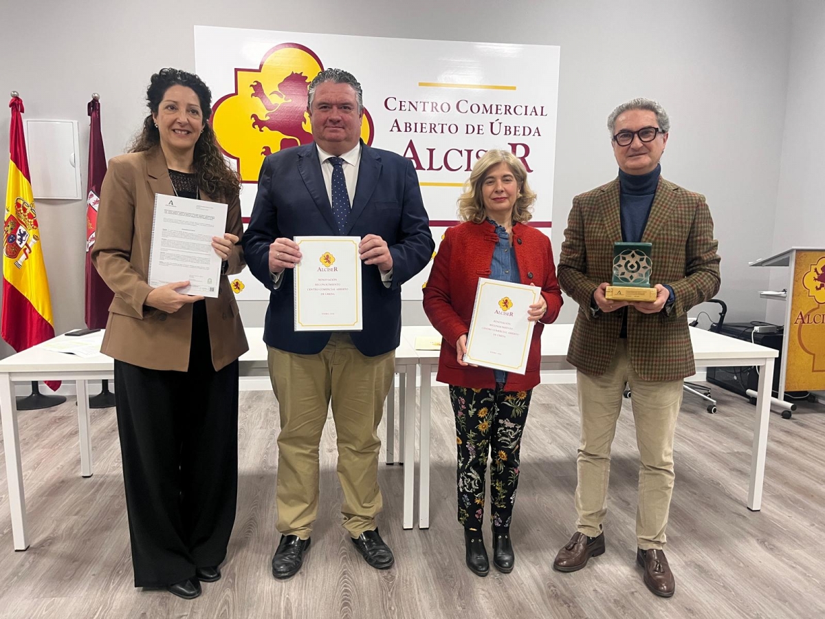  La Junta renueva el reconocimiento del Centro Comercial Abierto de Úbeda 