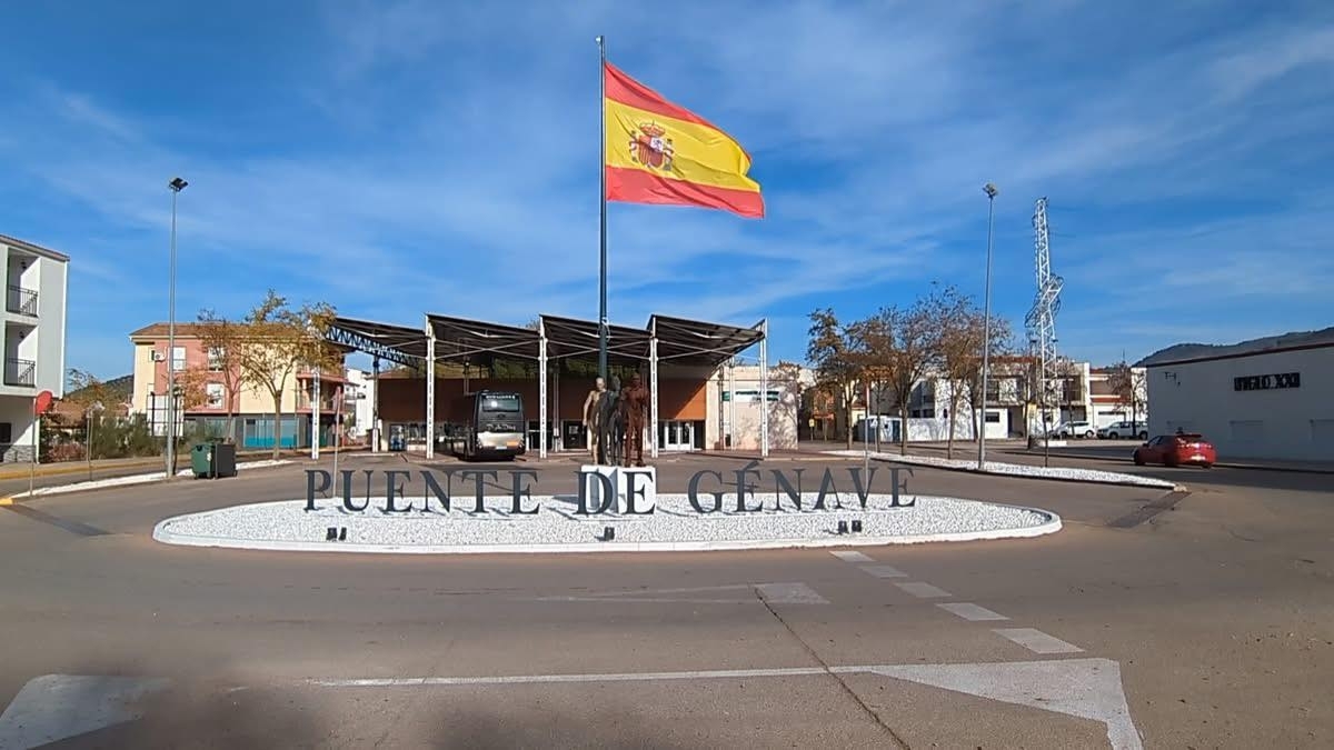  Puente de Génave recupera la bandera robada en la entrada del municipio 