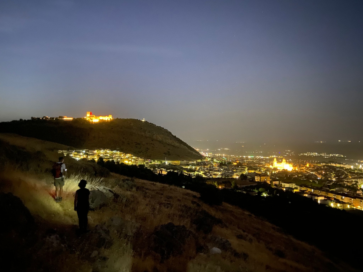 Nuevo éxito de participación en la actividad vía ferrata nocturna