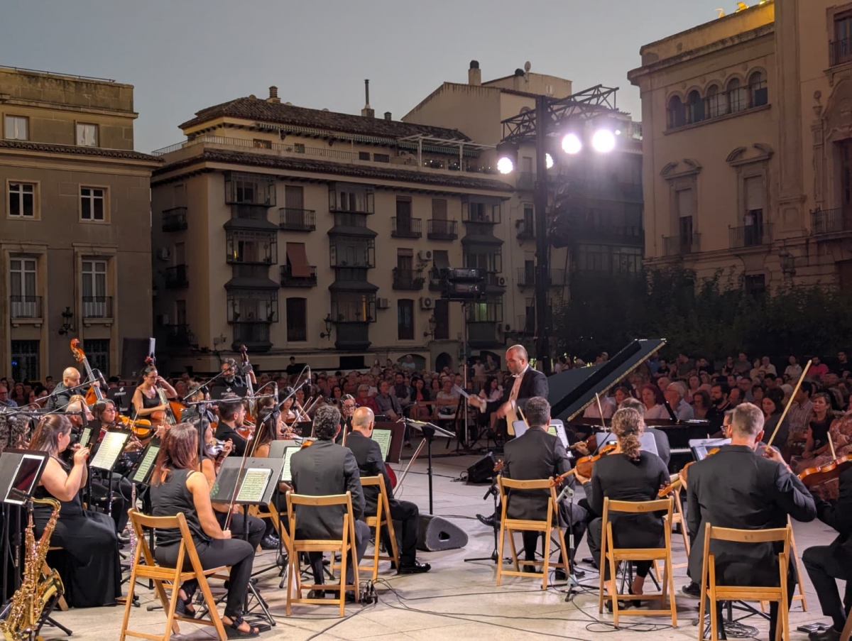  La música clásica se convierte en epicentro en la Plaza de Santa María 