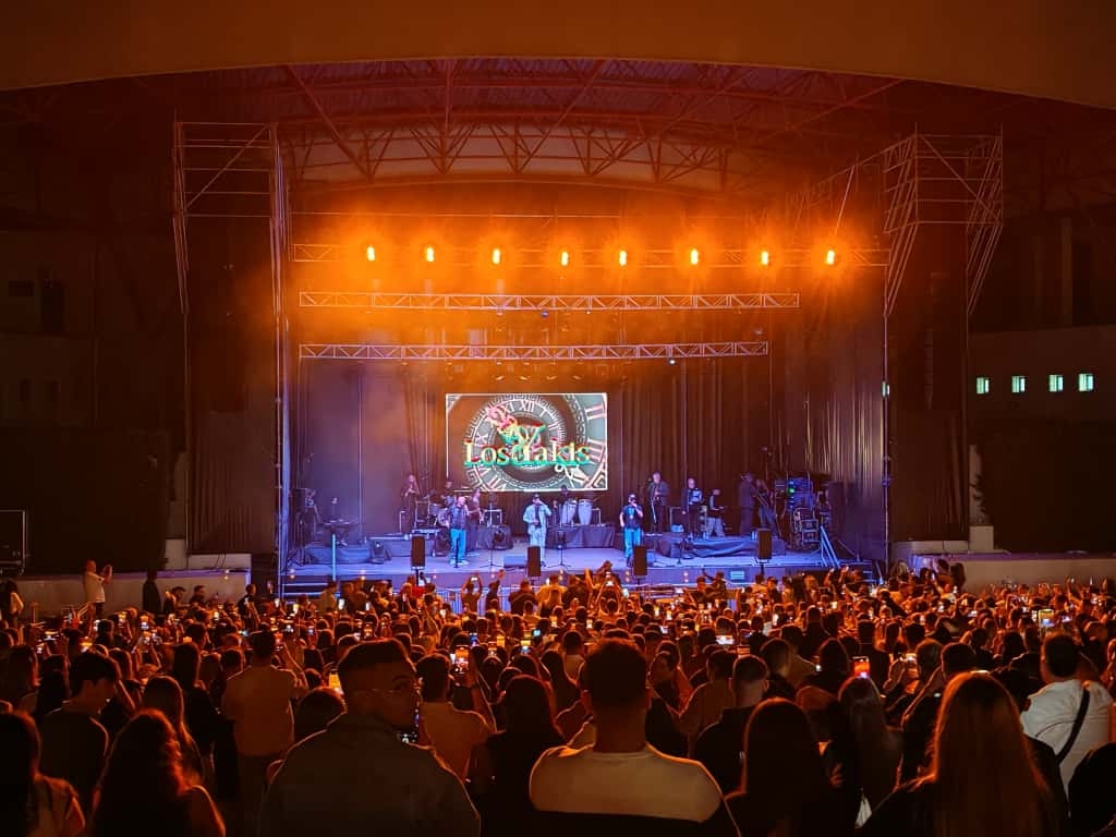 Los Jakis llenan La Alameda en su primer concierto en la capital