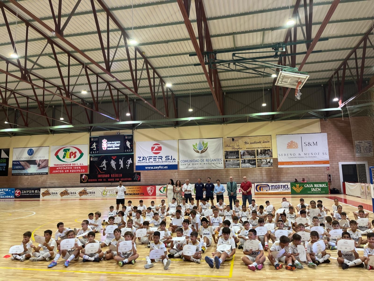 Más de 100 menores participan en el Campus Fundación Real Madrid
