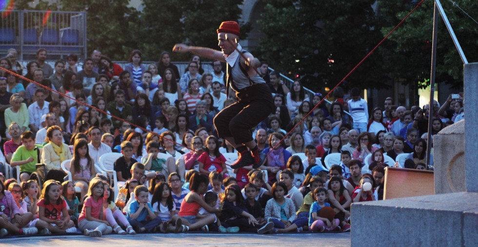 Más de 2.000 personas asisten al Festival de Circo “Me troncho”