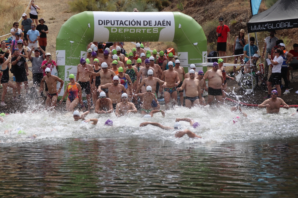 Más de 230 participantes en el Circuito Provincial de Travesías a Nado