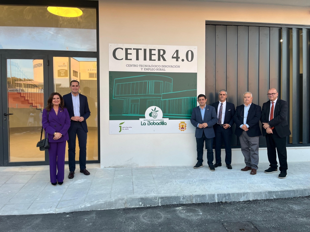 Inaugurado el Centro Tecnológico y de Empleo Rural de La Bobadilla