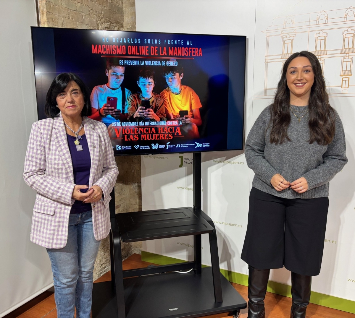  'No dejarlos solos frente al machismo online de la manosfera' 