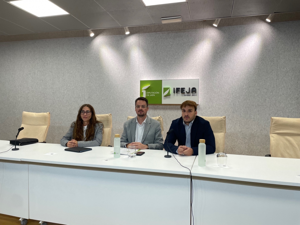  Los empresarios turísticos valoran su inclusión en la Mesa del aeropuerto 