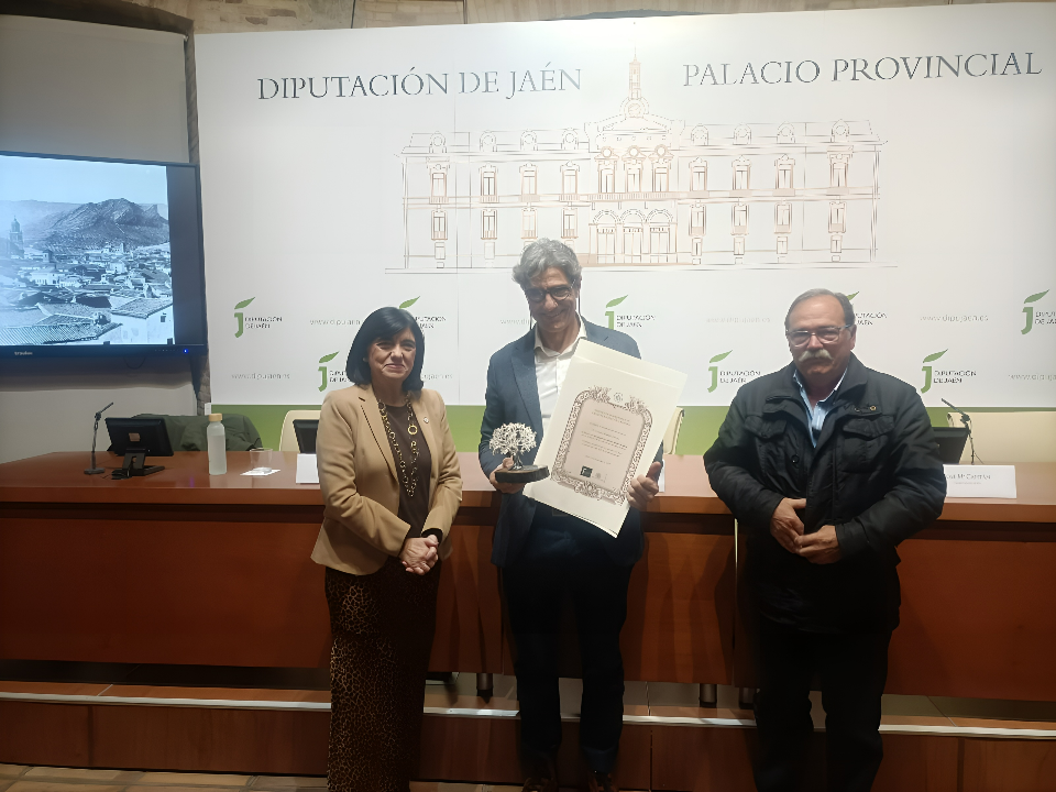  Ignacio Martín consigue el Premio Cronista Cazabán 2025 