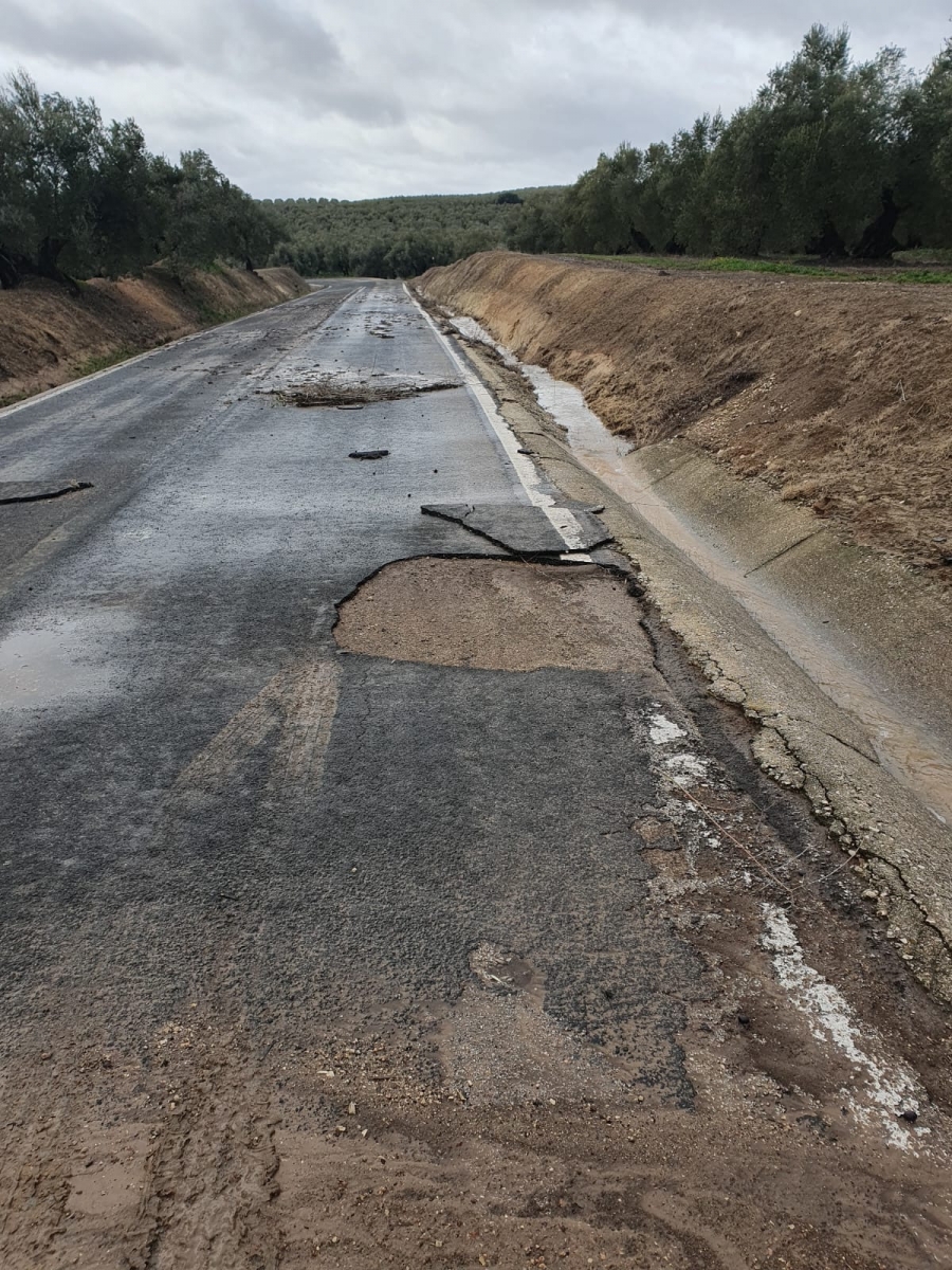  La Diputación actúa en 40 carreteras afectadas por la lluvia y el viento 