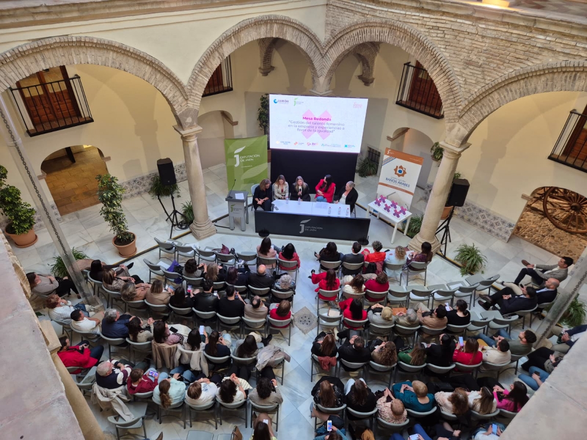  Los Baños Árabes acogen los Premios al Liderazgo Femenino 