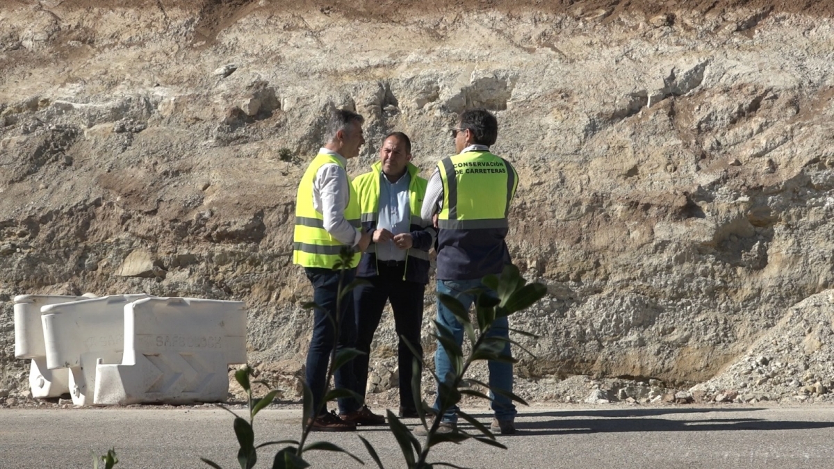  Diputación realiza obras de emergencia en la vía entre Ibros y Canena 