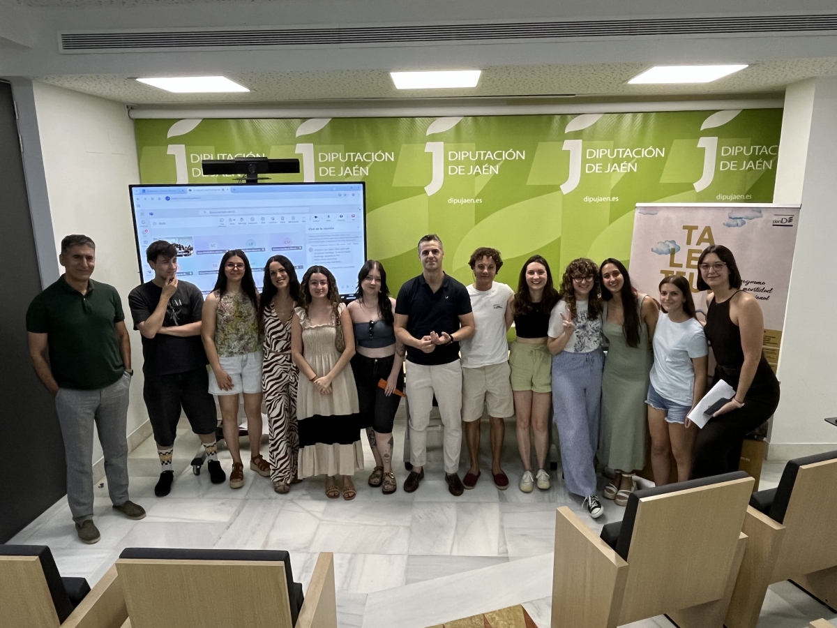  Una veintena de jóvenes se forma en Bruselas con Talentium Jaén 