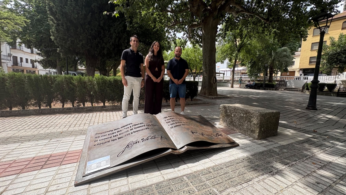  Beas de Segura estrena una escultura dedicada a la literatura mística 