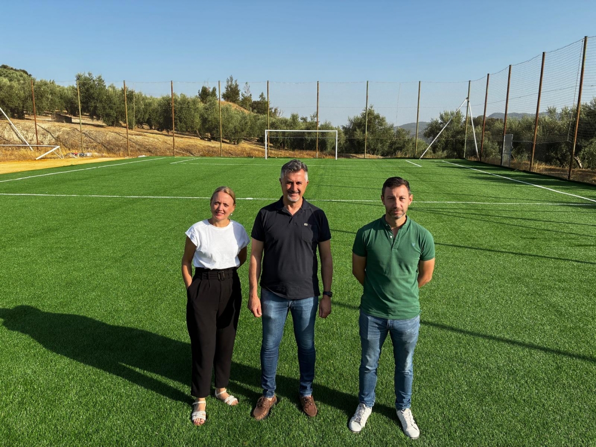  Burunchel estrena campo de fútbol 5 tras una inversión de 87.500 euros 
