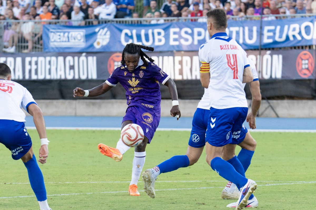  El Huesca mide la ilusión del Real Jaén en su debut en La Victoria 
