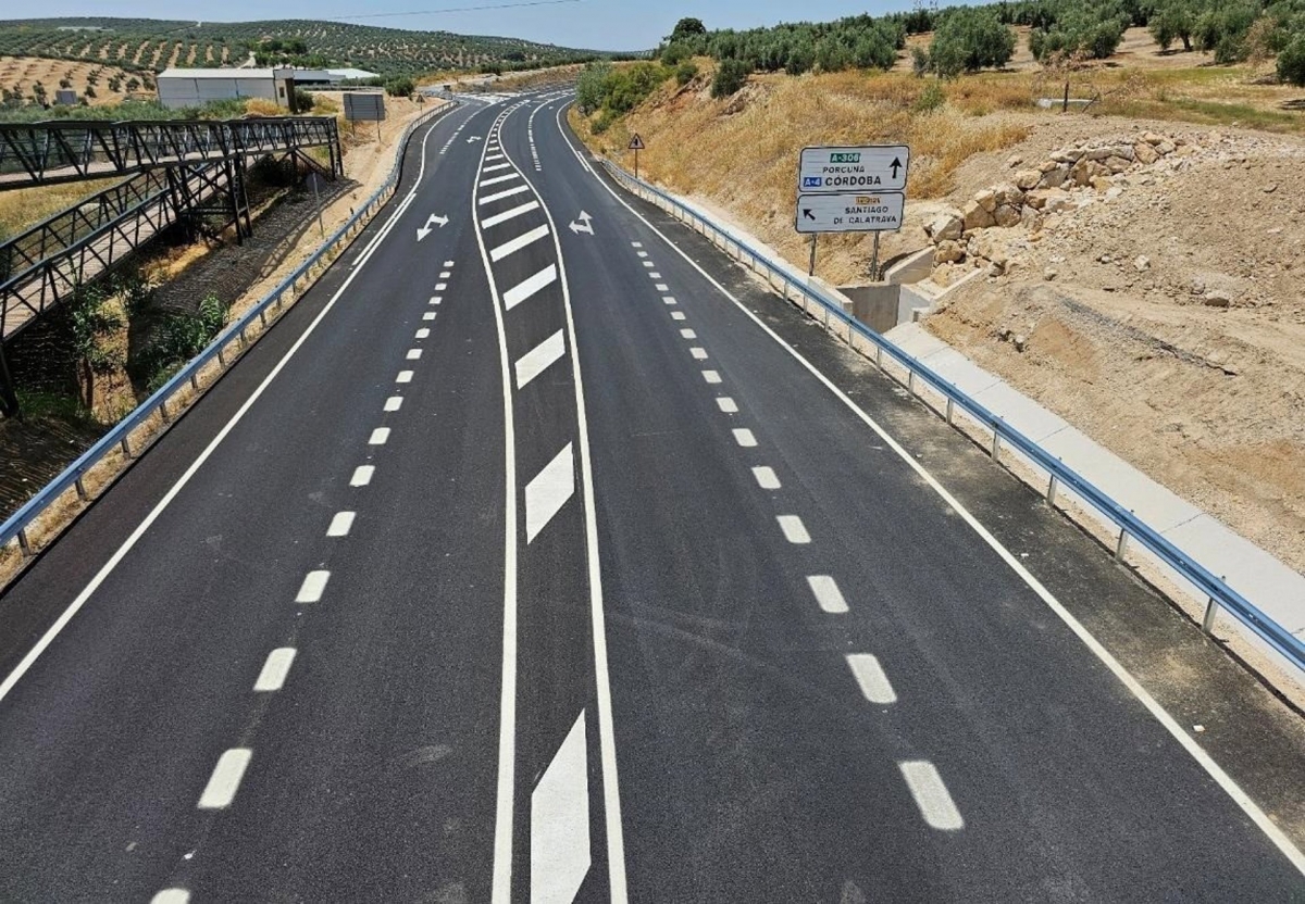  La Junta licita dos proyectos para arreglar la A-306 entre Jaén y Córdoba 