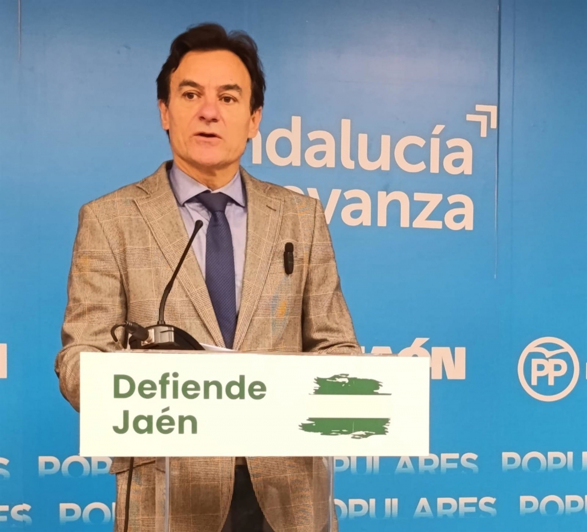 Agustín González exige a Millán un plan de revitalización turística