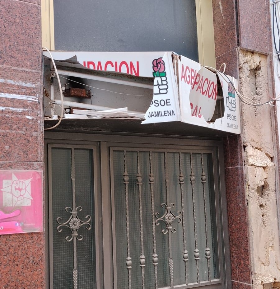  El PSOE condena el ataque a la sede del partido en Jamilena 