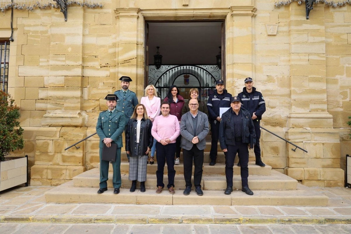  El subdelegado insta a los agricultores a prevenir robos de aceituna 