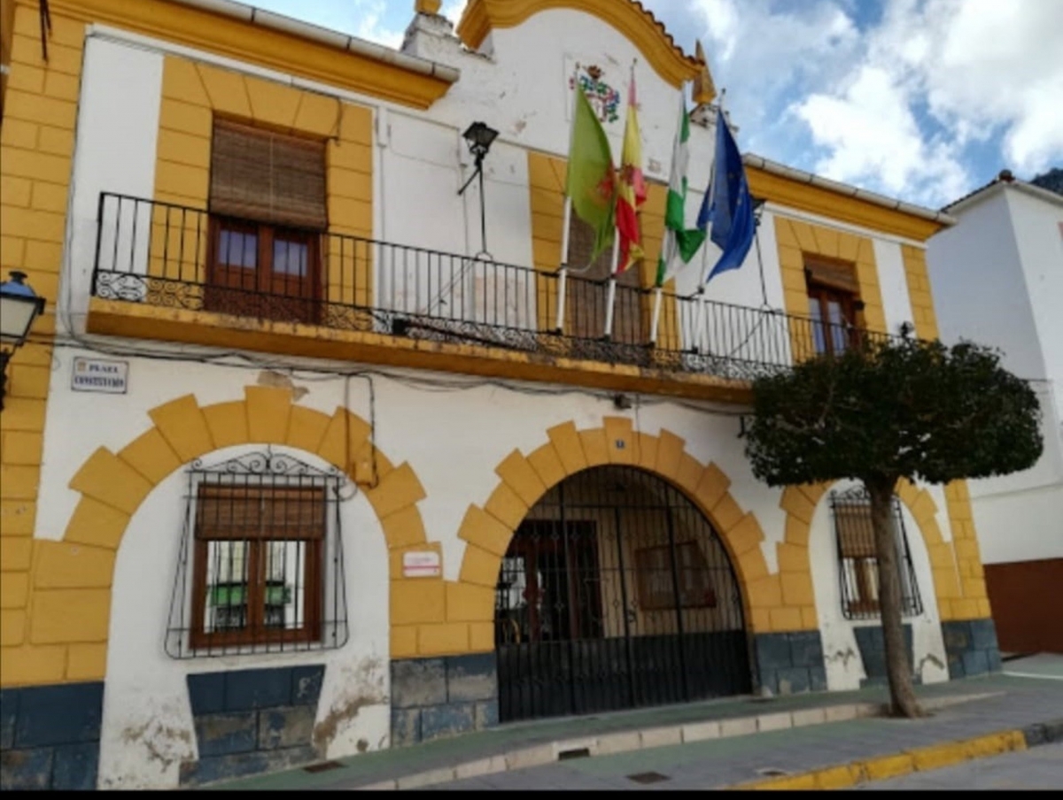  El PSOE denuncia falta de transparencia en Santiago Pontones 