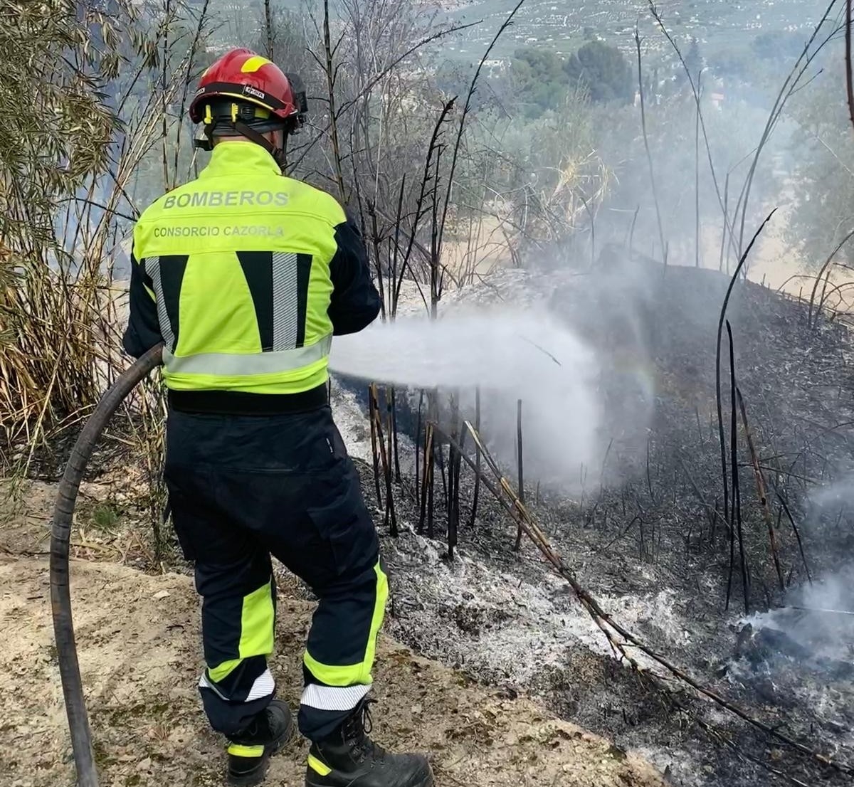  Denuncian que Cazorla se queda con solo dos bomberos por turno 