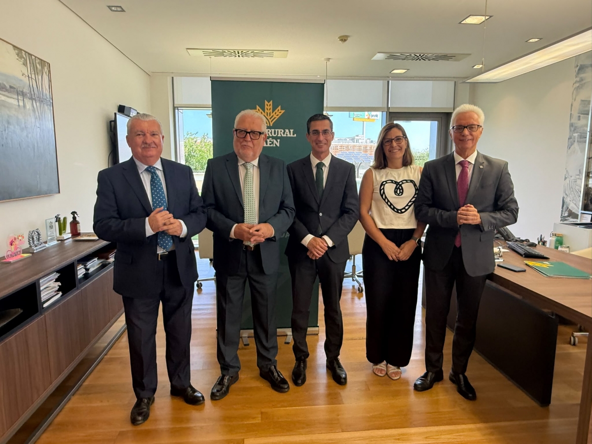  Caja Rural y la Cámara de Linares se unen por el sector financiero local 