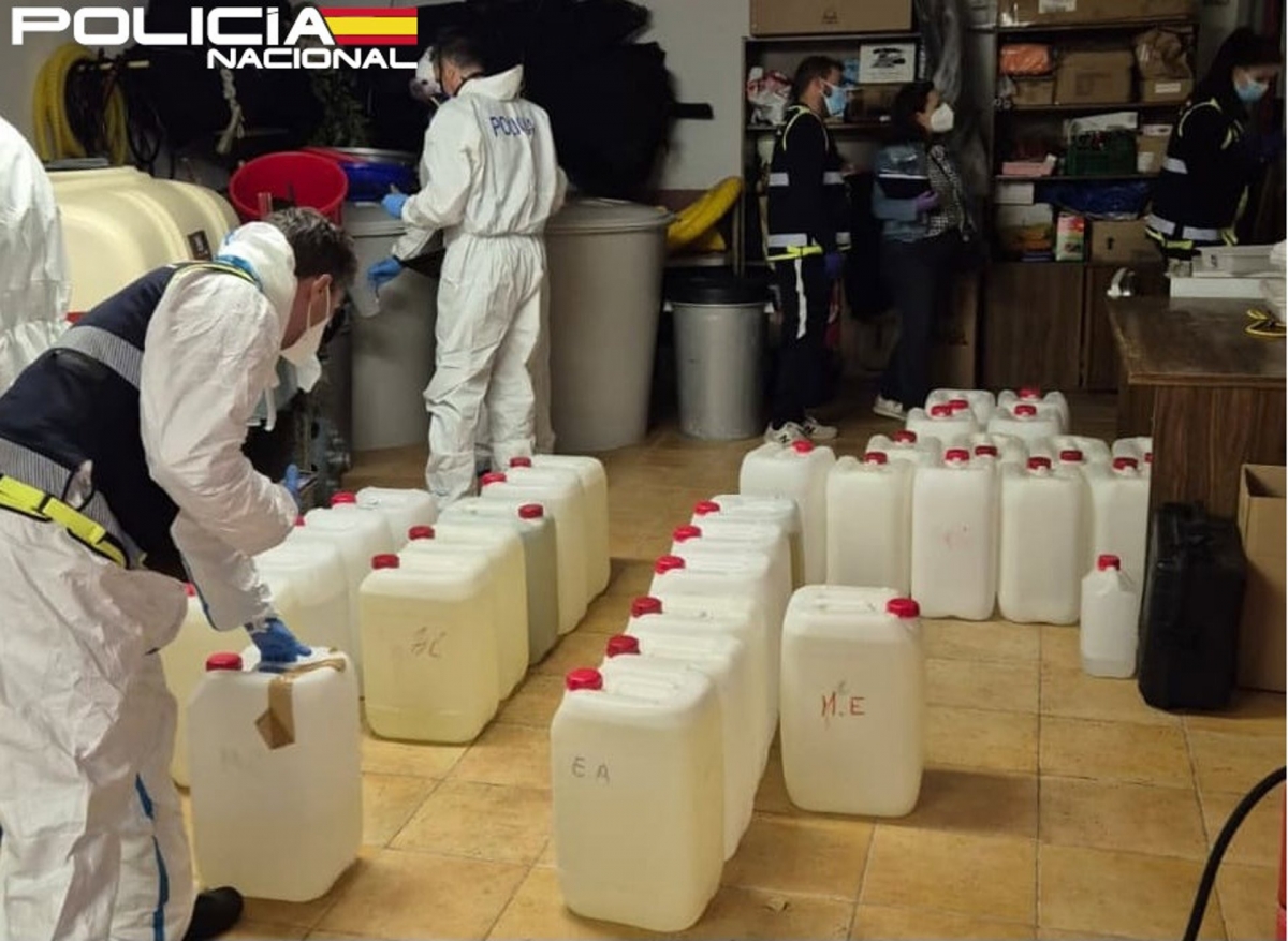  Seis detenidos en el mayor laboratorio de cocaína de Andalucía Oriental 
