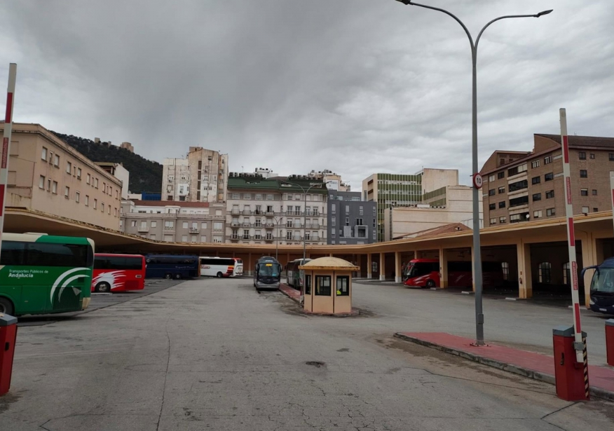  El PP acusa al alcalde de "engañar" con el hotel de la estación 