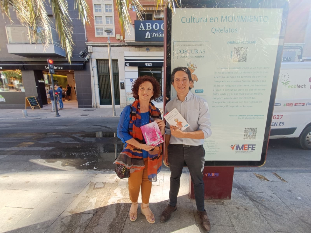 Los mupis de Jaén mostrarán microrelatos de la escritora Ana Morales
