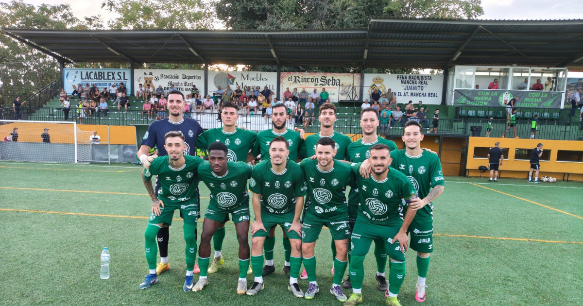  El Mancha Real cae al descenso tras ser goleado en Huétor Vega 