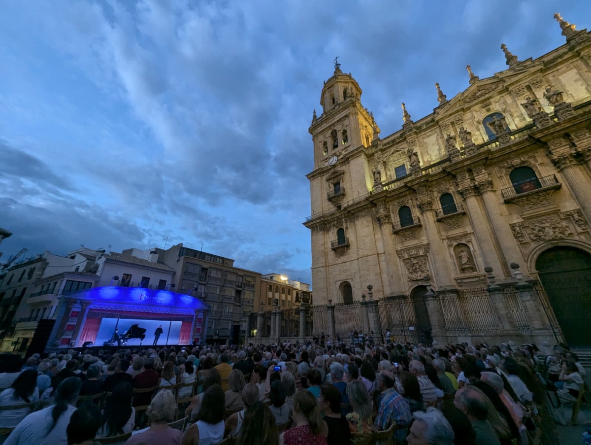  La Carroza del Real inaugura un año más el Festival de Otoño 
