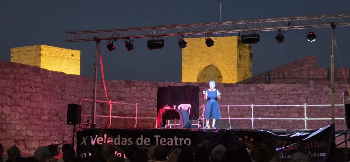  'Arena' emociona al público en las X Veladas de Teatro en el Castillo 