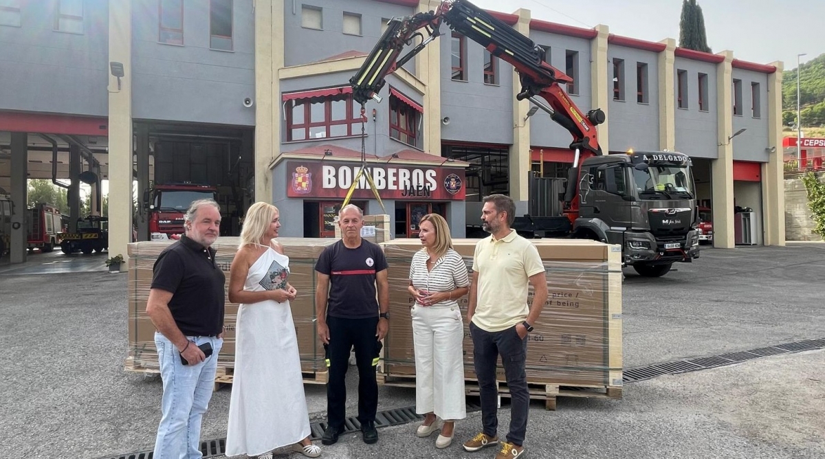  El Ayuntamiento instala 235 placas solares en el parque de Bomberos 