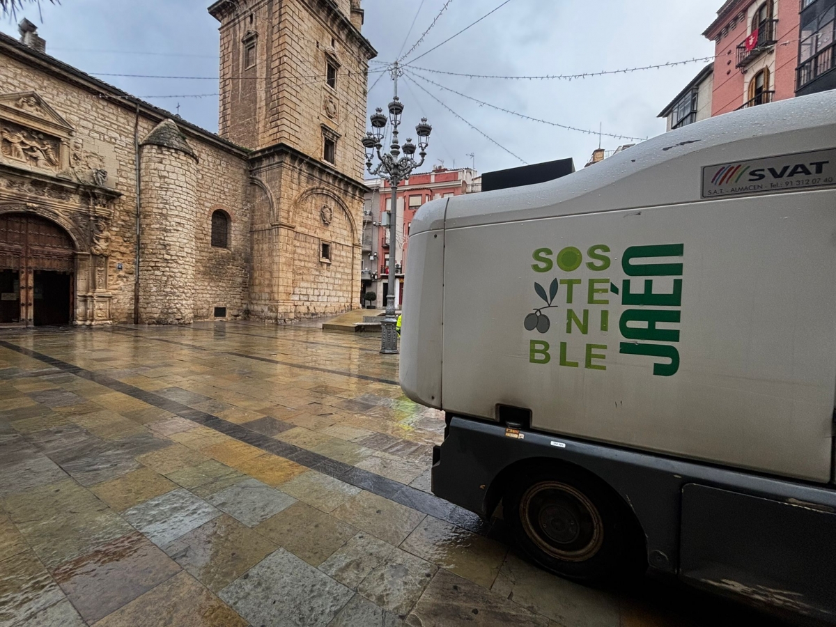  El Ayuntamiento refuerza el operativo de limpieza de Navidad 