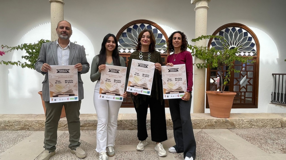  El Ayuntamiento convoca premios para reconocer la labor educativa 
