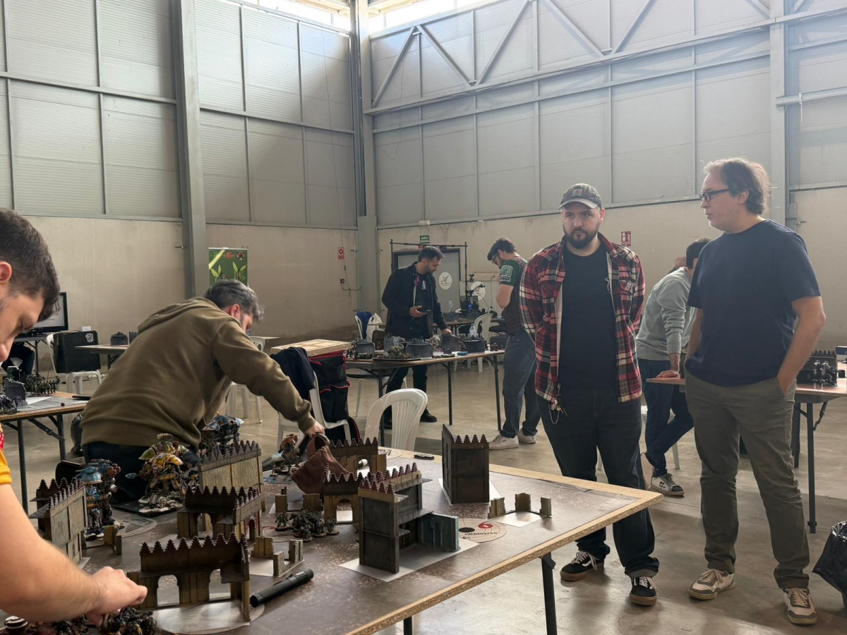  "La aceituna mecánica" reúne a jugadores de Warhammer de todo el país 