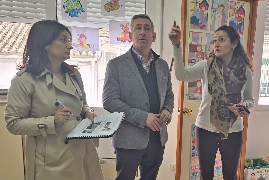  El Ayuntamiento realiza mejoras en el CEIP Las Infantas tras sus peticiones 