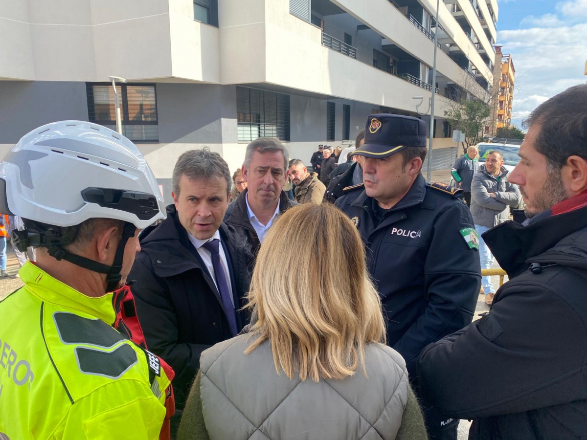  Julio Millán supervisa la seguridad de la calle Unicef tras el desalojo 