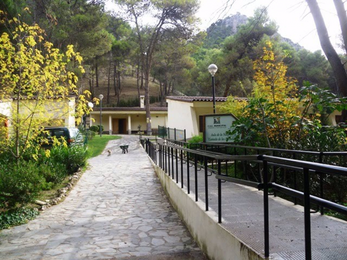  El Ayuntamiento prepara un proyecto para el Aula de Las Hazadillas 