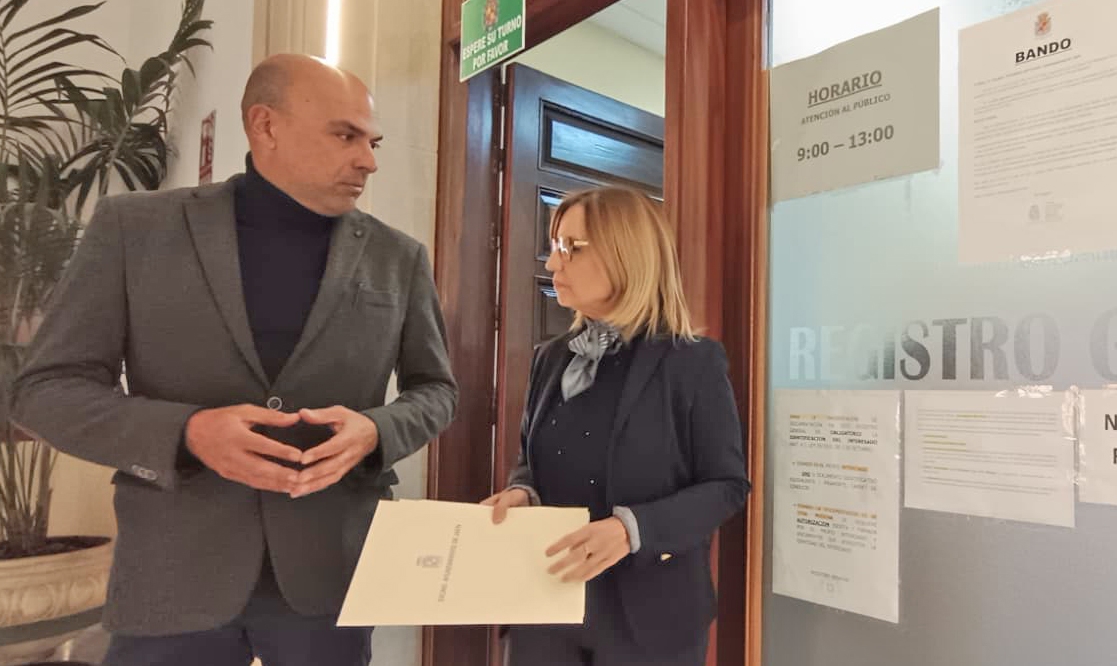  El Ayuntamiento pide un espacio para los vecinos de Cerro Molina 