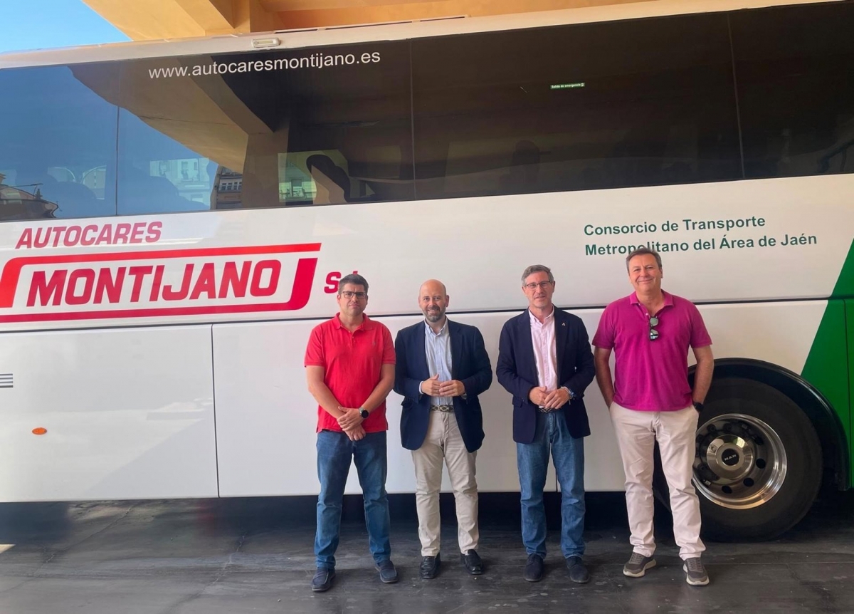  Renuevan el transporte en bus de la provincia 