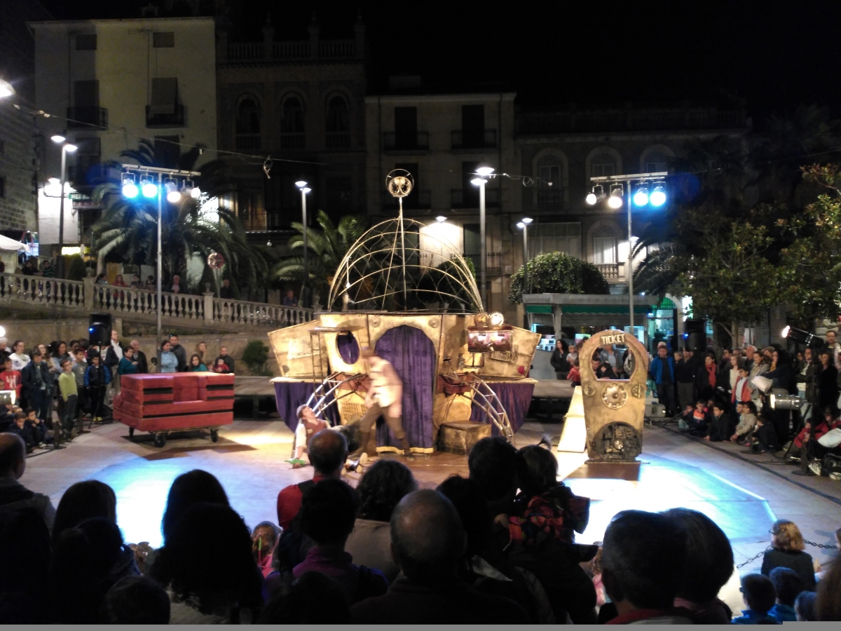  El FIT Cazorla abre en el Pilar con el Teatro en la Calle 2025 