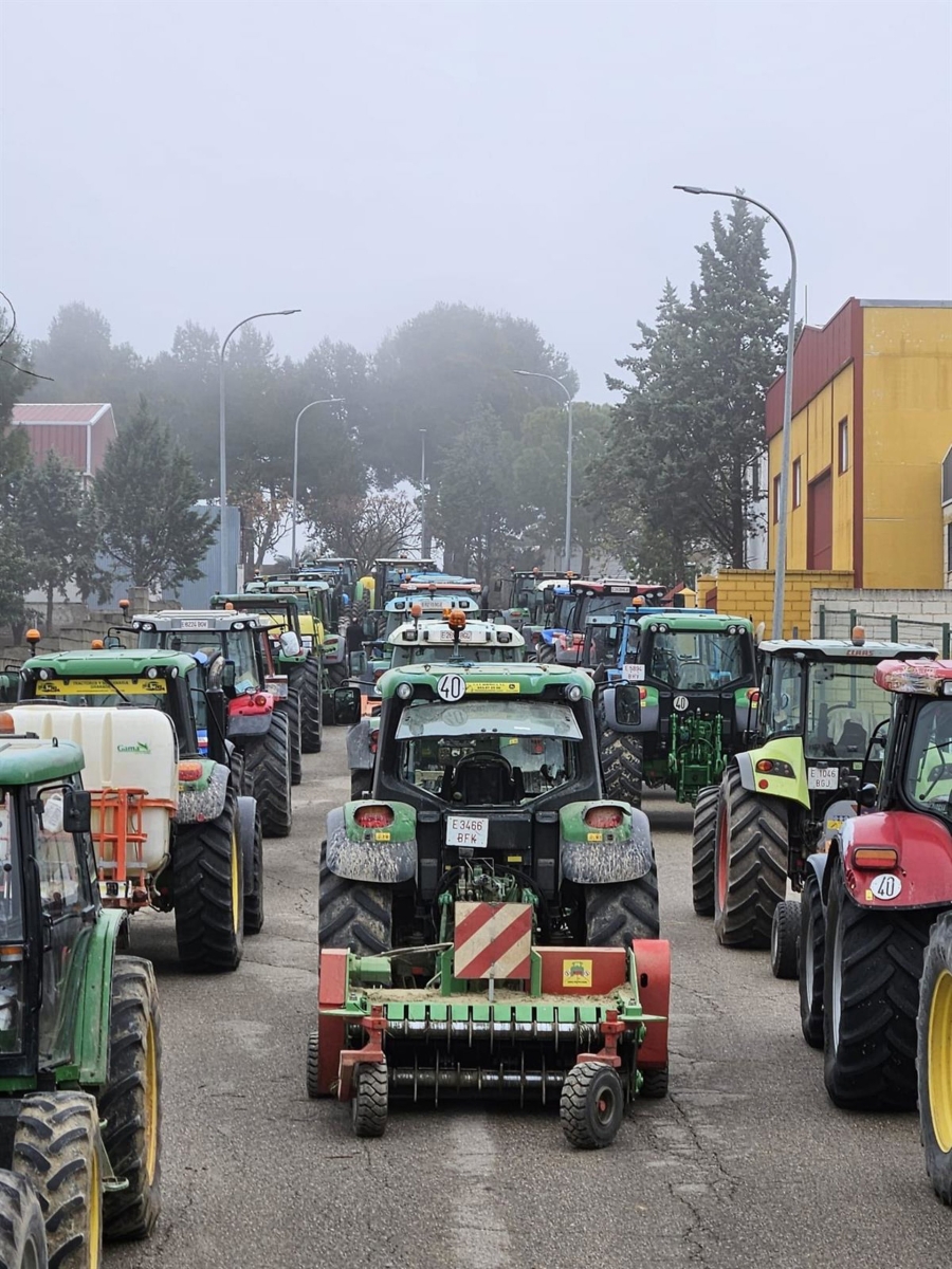 Tractorada este martes contra las licencias a las fotovoltaicas 