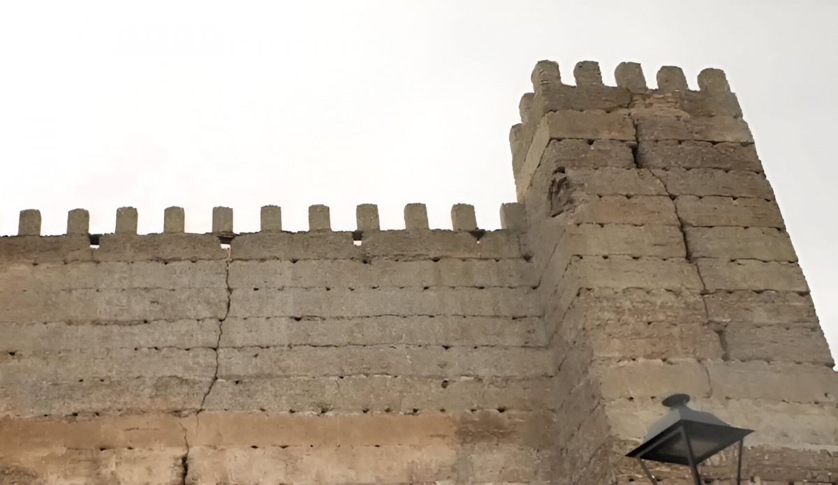 Baños de la Encina busca soluciones al deterioro de su castillo