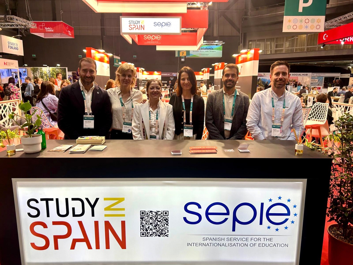 La UJA se promociona en la mayor feria de educación superior de Europa
