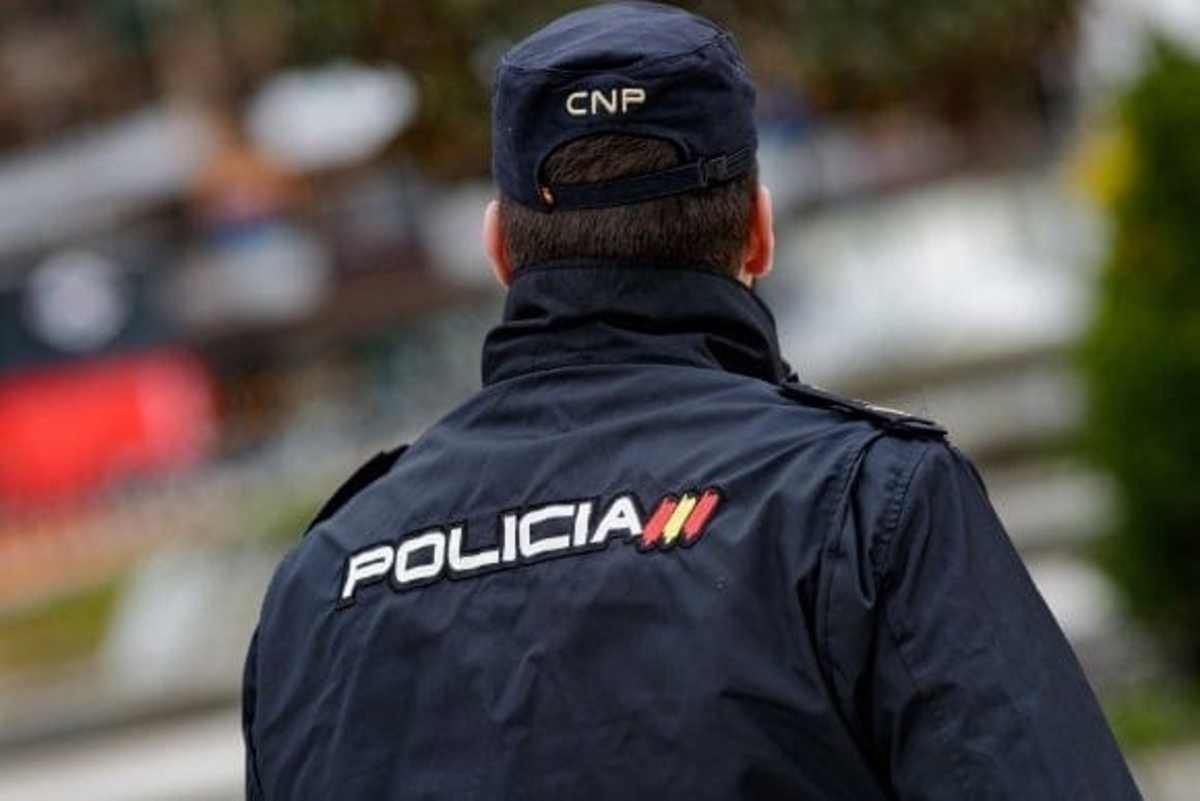  Detienen a la empleada de una tienda de telefonía por estafa 