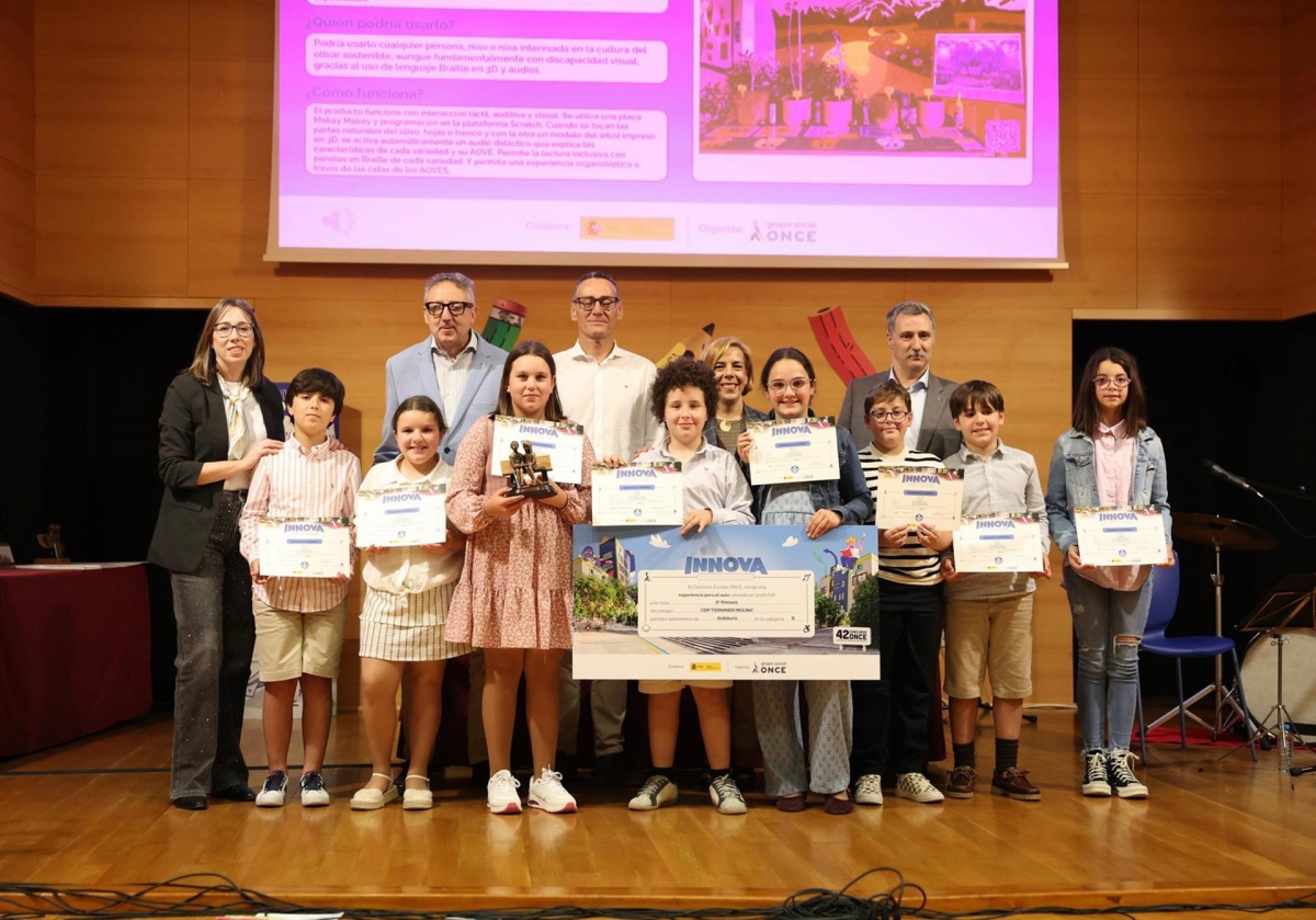 Un colegio de Albanchez de Mágina, premiado por la ONCE 