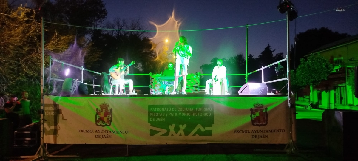 Puente Nuevo vive una noche de rumba y flamenco con el concierto de Finito 