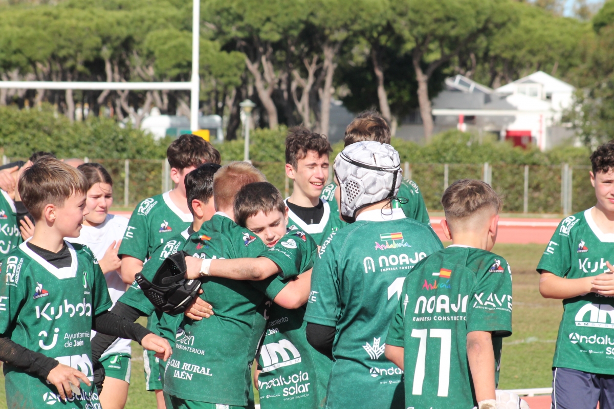  El equipo M-14 de Jaén Rugby asciende a primera división 