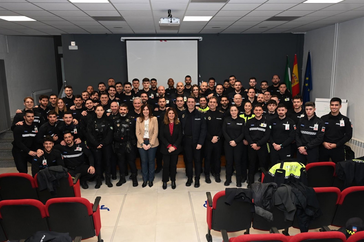  Finaliza en Linares la fase presencial del Curso de Policía Local 
